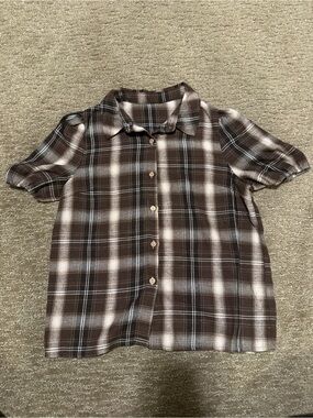 Buckle- Women’s plaid cuffed tee